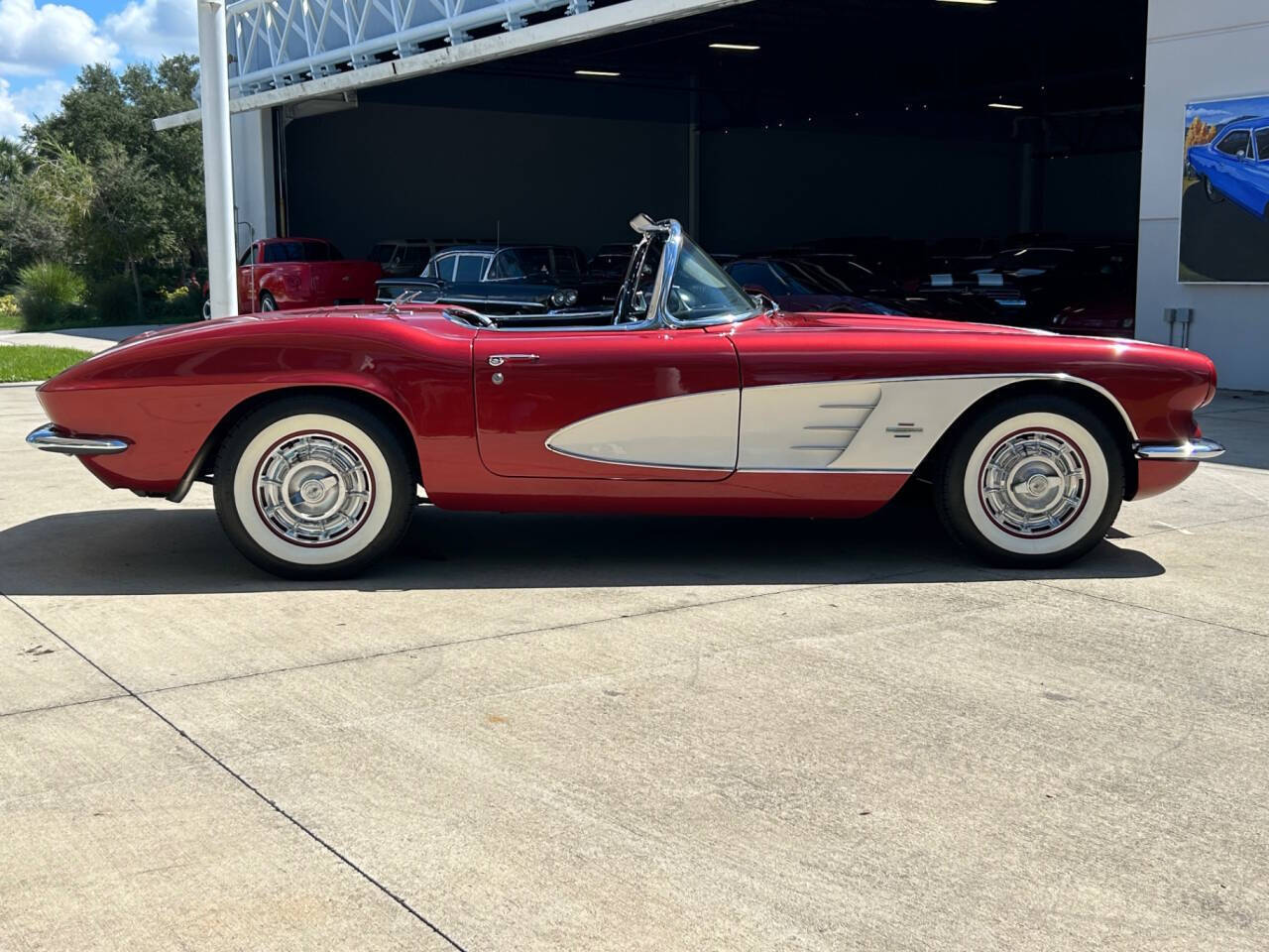 Chevrolet-Corvette-Coupe-1961-3