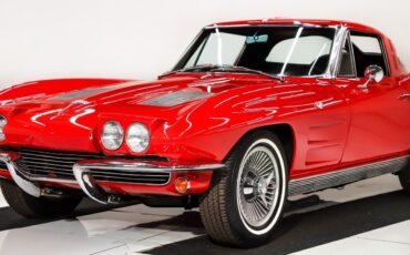 Chevrolet-Corvette-Coupe-1963-11