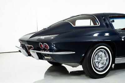 Chevrolet-Corvette-Coupe-1963-16