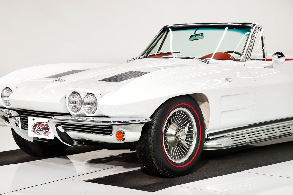 Chevrolet-Corvette-Coupe-1963-9