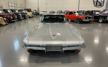 Chevrolet-Corvette-Coupe-1964-2