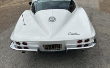 Chevrolet-Corvette-Coupe-1964-2