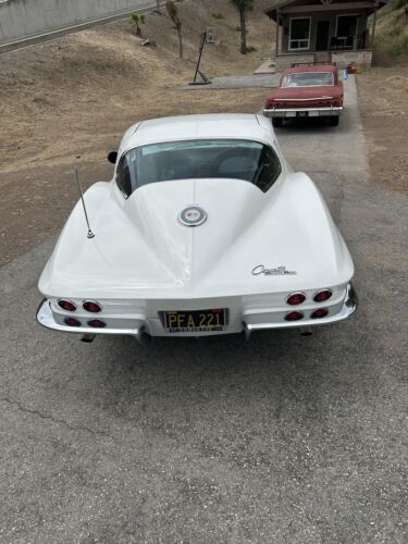 Chevrolet-Corvette-Coupe-1964-2