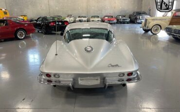 Chevrolet-Corvette-Coupe-1964-4