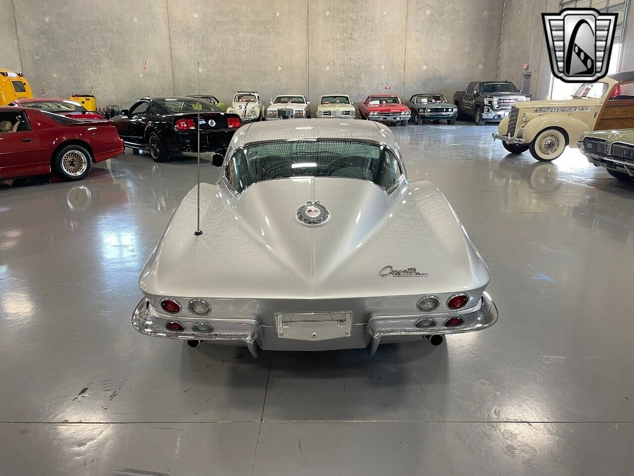 Chevrolet-Corvette-Coupe-1964-4