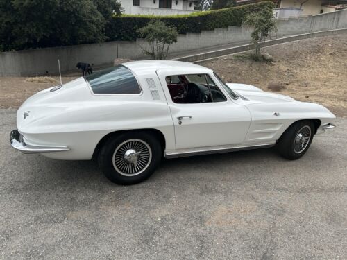 Chevrolet-Corvette-Coupe-1964-4