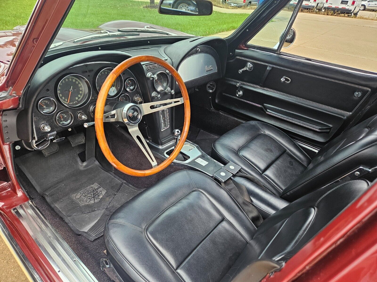 Chevrolet-Corvette-Coupe-1965-13