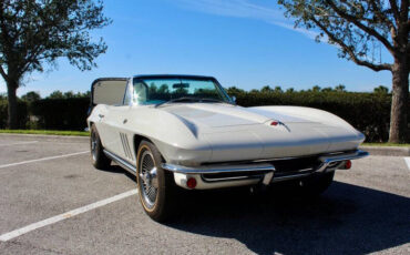 Chevrolet-Corvette-Coupe-1965-8