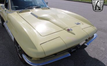 Chevrolet-Corvette-Coupe-1966-8