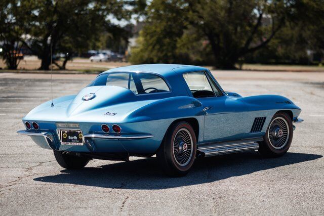 Chevrolet-Corvette-Coupe-1967-12