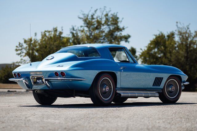 Chevrolet-Corvette-Coupe-1967-13