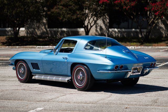 Chevrolet-Corvette-Coupe-1967-15