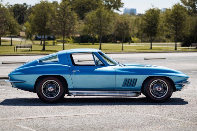 Chevrolet-Corvette-Coupe-1967-16