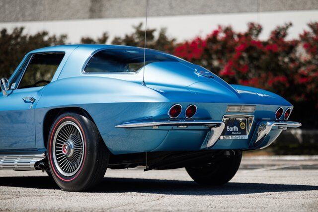 Chevrolet-Corvette-Coupe-1967-23