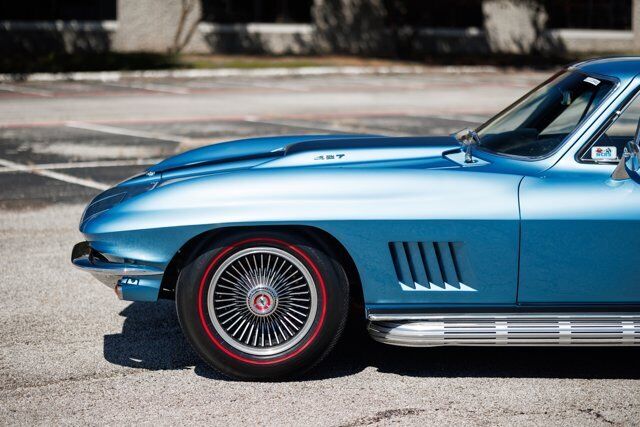 Chevrolet-Corvette-Coupe-1967-25