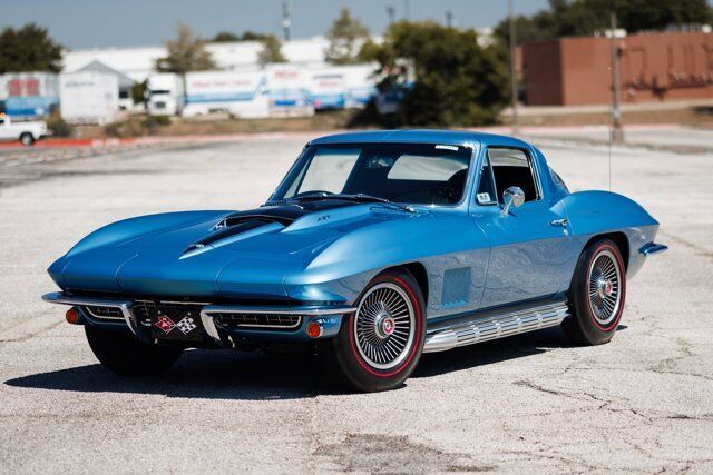 Chevrolet-Corvette-Coupe-1967-3