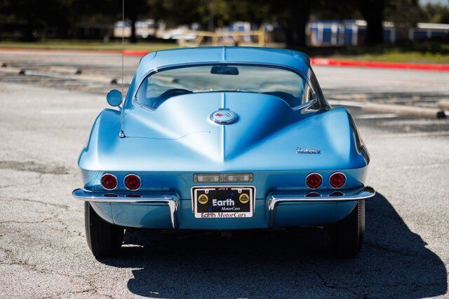 Chevrolet-Corvette-Coupe-1967-32