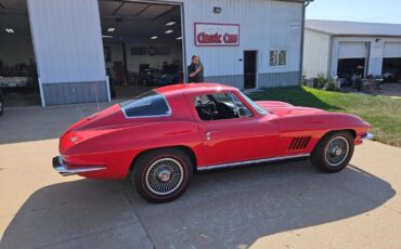 Chevrolet-Corvette-Coupe-1967-4