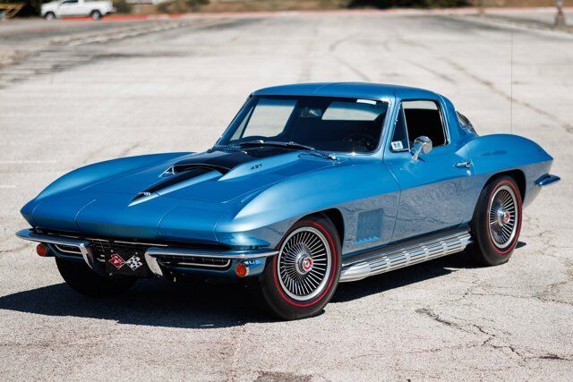 Chevrolet-Corvette-Coupe-1967-4