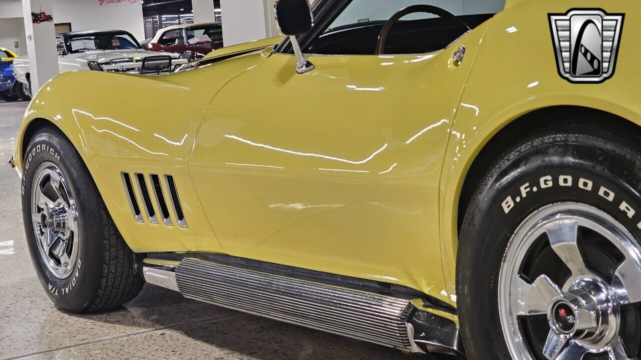 Chevrolet-Corvette-Coupe-1968-10