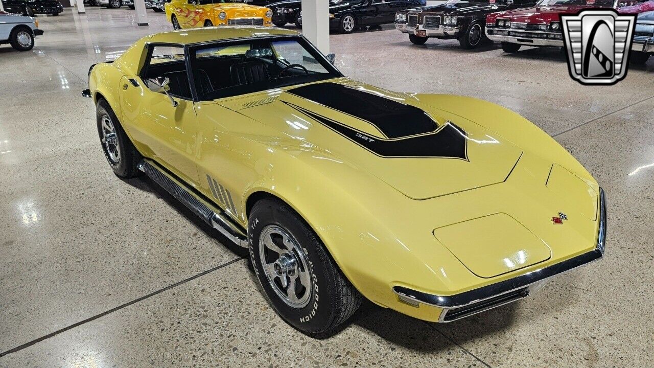 Chevrolet-Corvette-Coupe-1968-2