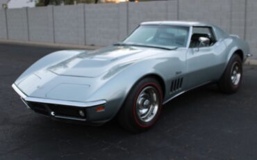 Chevrolet-Corvette-Coupe-1969-10