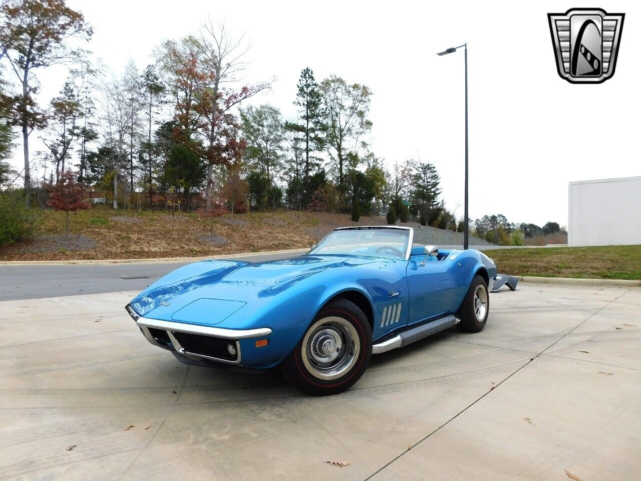 Chevrolet-Corvette-Coupe-1969-2