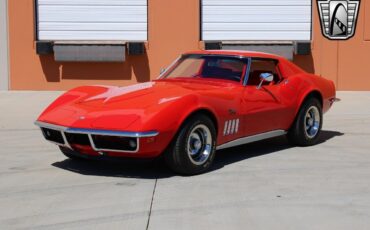 Chevrolet-Corvette-Coupe-1969-2