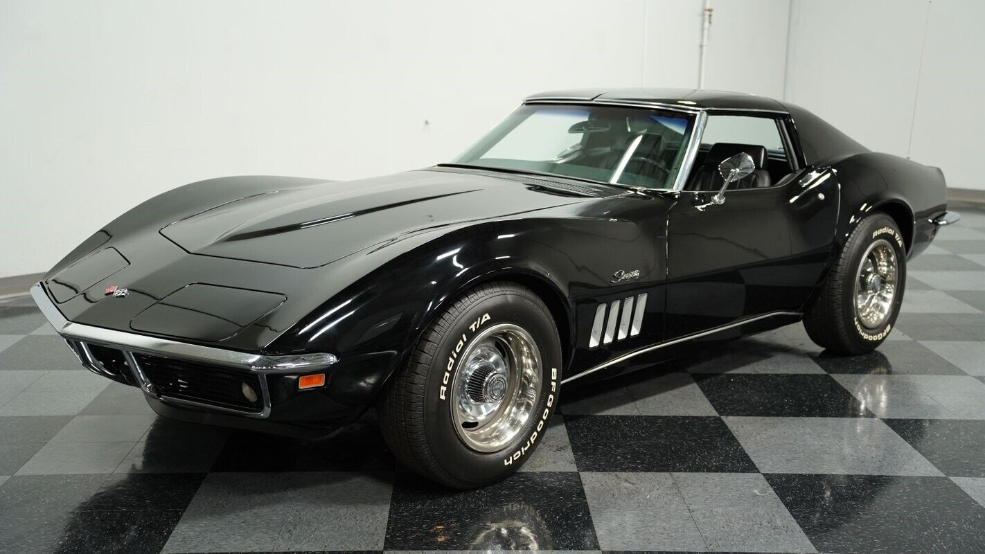 Chevrolet-Corvette-Coupe-1969-5