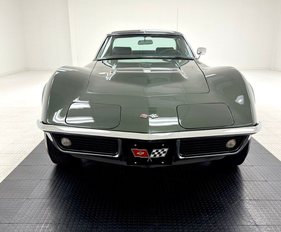 Chevrolet-Corvette-Coupe-1969-8