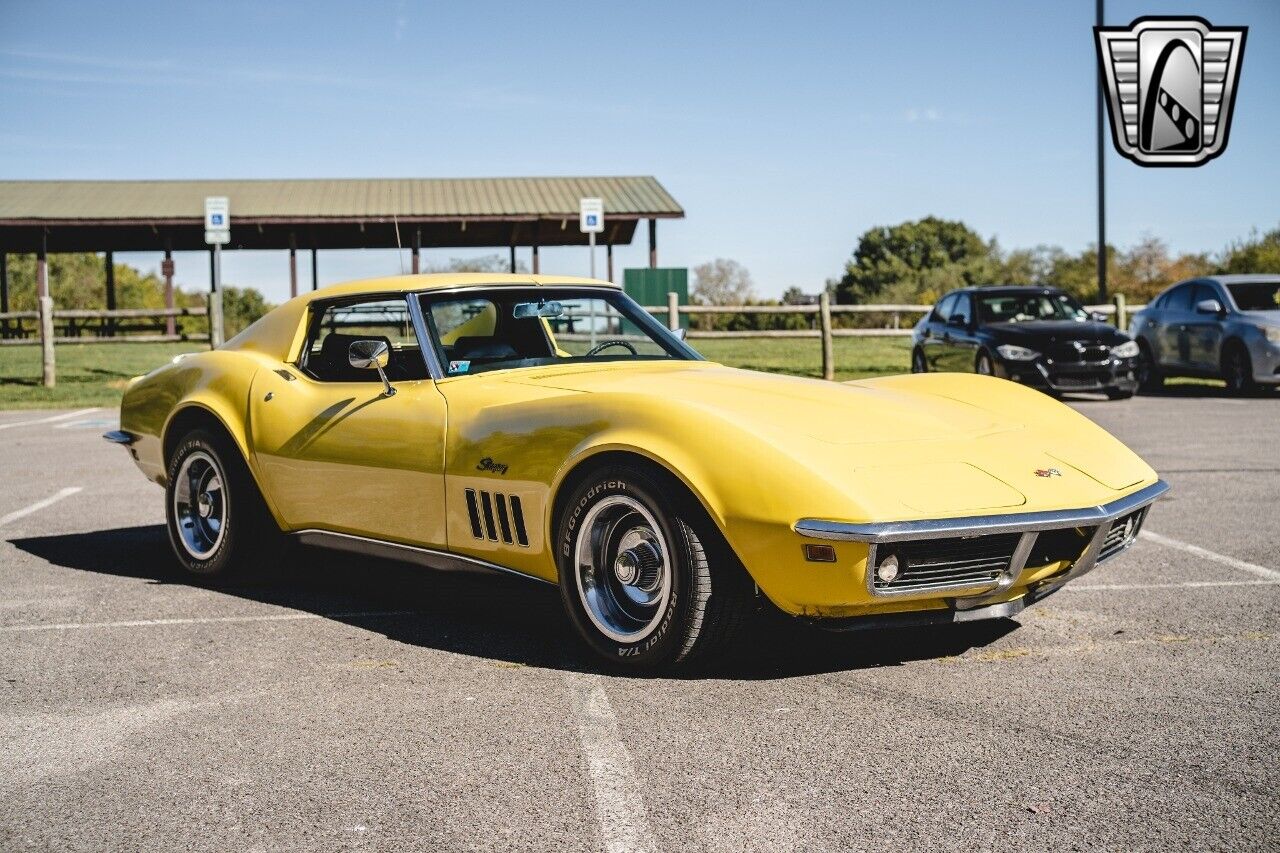 Chevrolet-Corvette-Coupe-1969-8