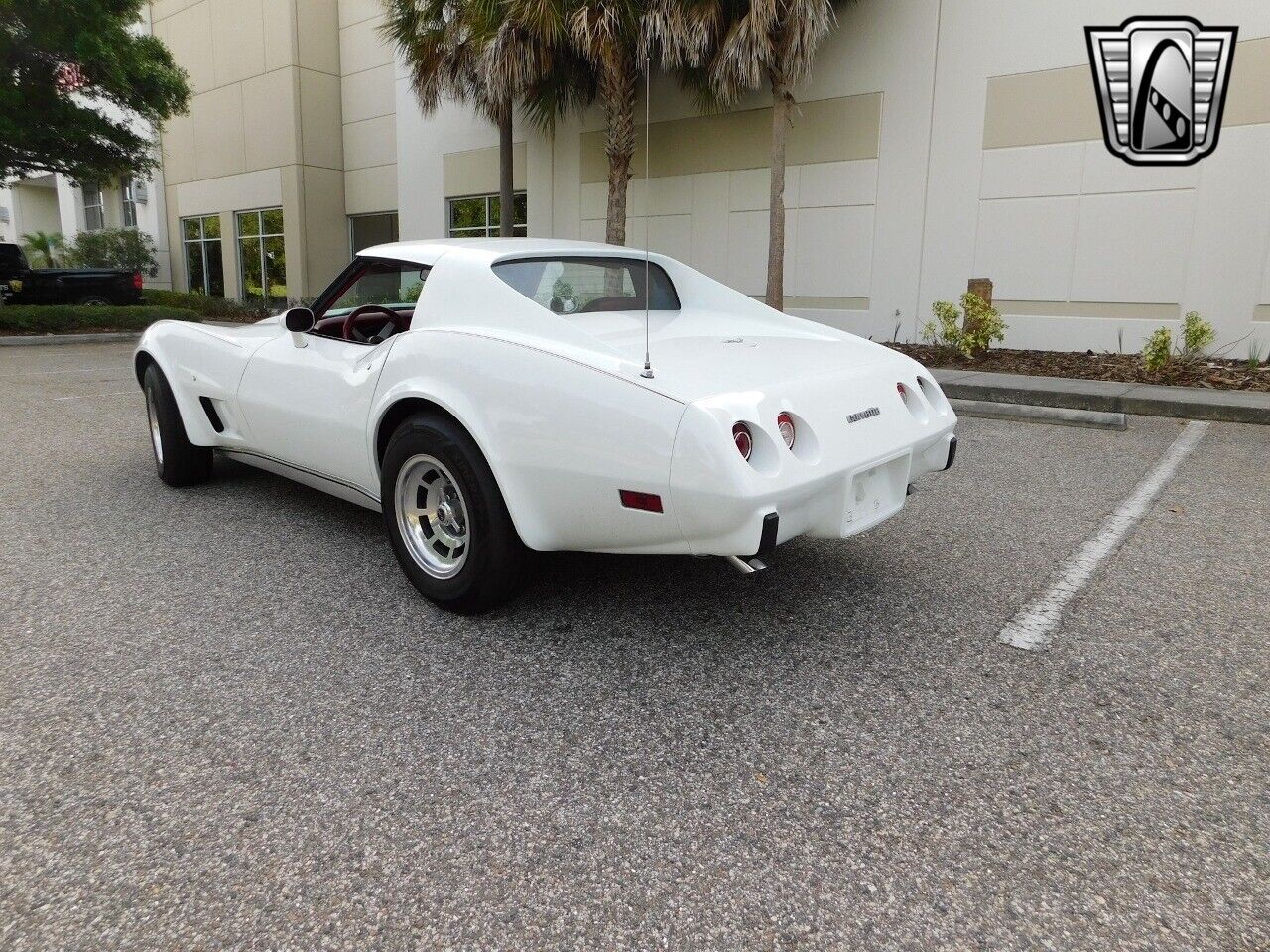 Chevrolet-Corvette-Coupe-1977-9