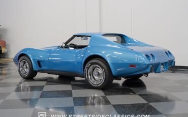 Chevrolet-Corvette-Coupe-1977-9