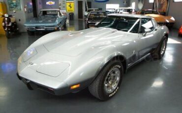 Chevrolet-Corvette-Coupe-1978-1