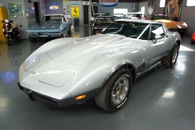 Chevrolet-Corvette-Coupe-1978-1