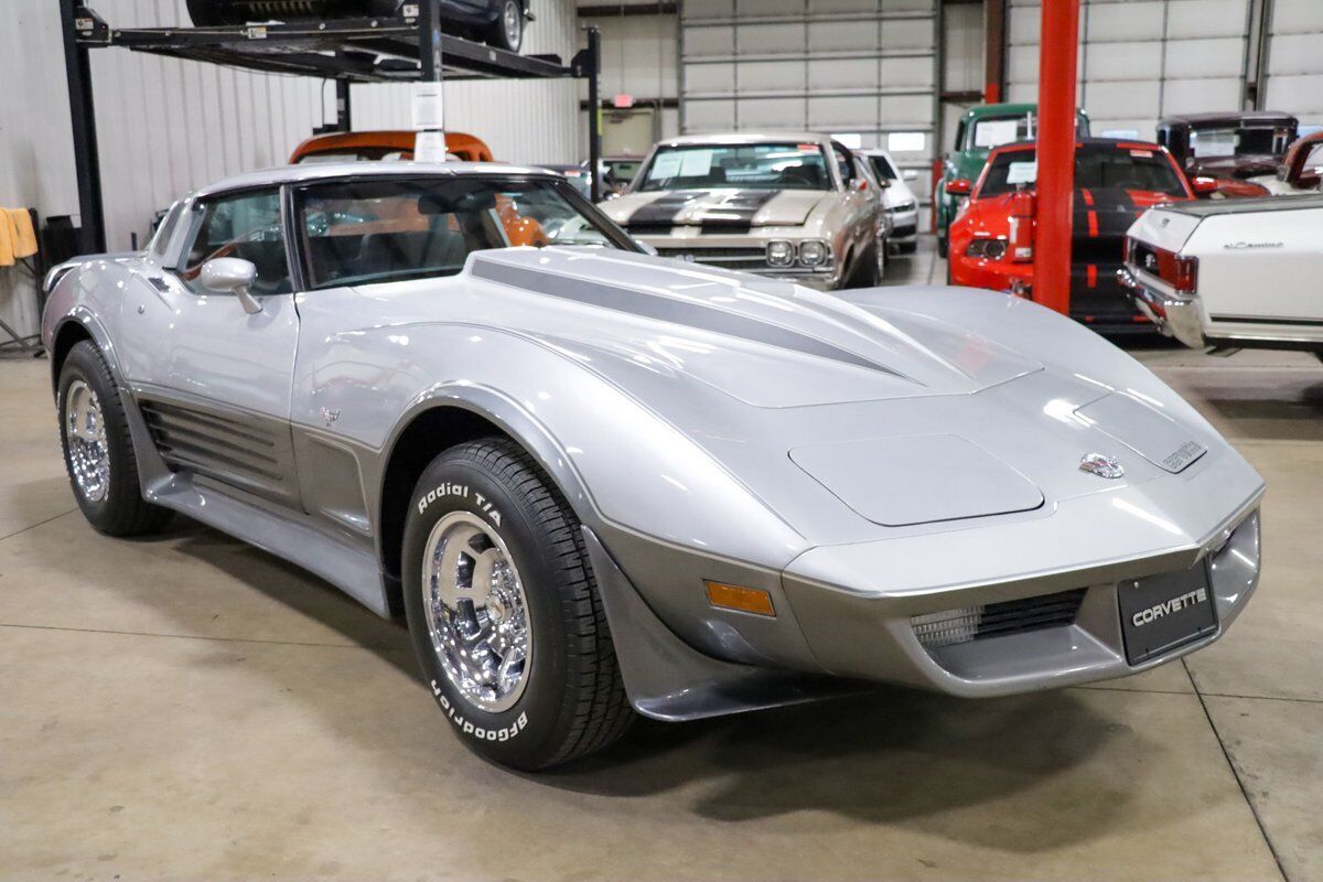 Chevrolet-Corvette-Coupe-1978-11