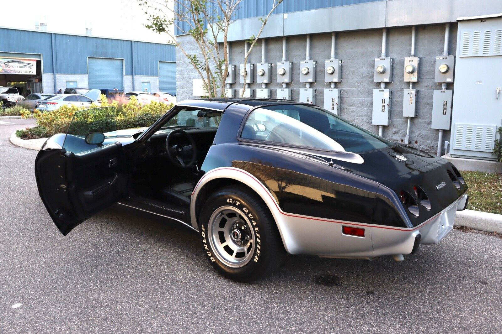 Chevrolet-Corvette-Coupe-1978-16