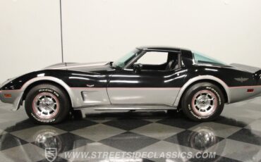 Chevrolet-Corvette-Coupe-1978-2