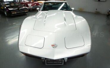 Chevrolet-Corvette-Coupe-1978-2