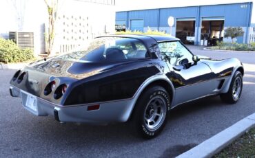 Chevrolet-Corvette-Coupe-1978-3