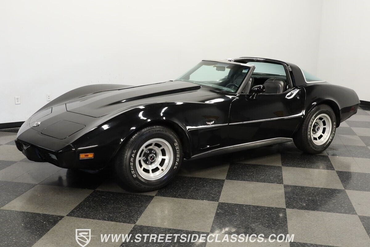 Chevrolet-Corvette-Coupe-1978-5