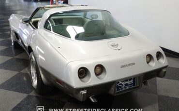 Chevrolet-Corvette-Coupe-1978-8