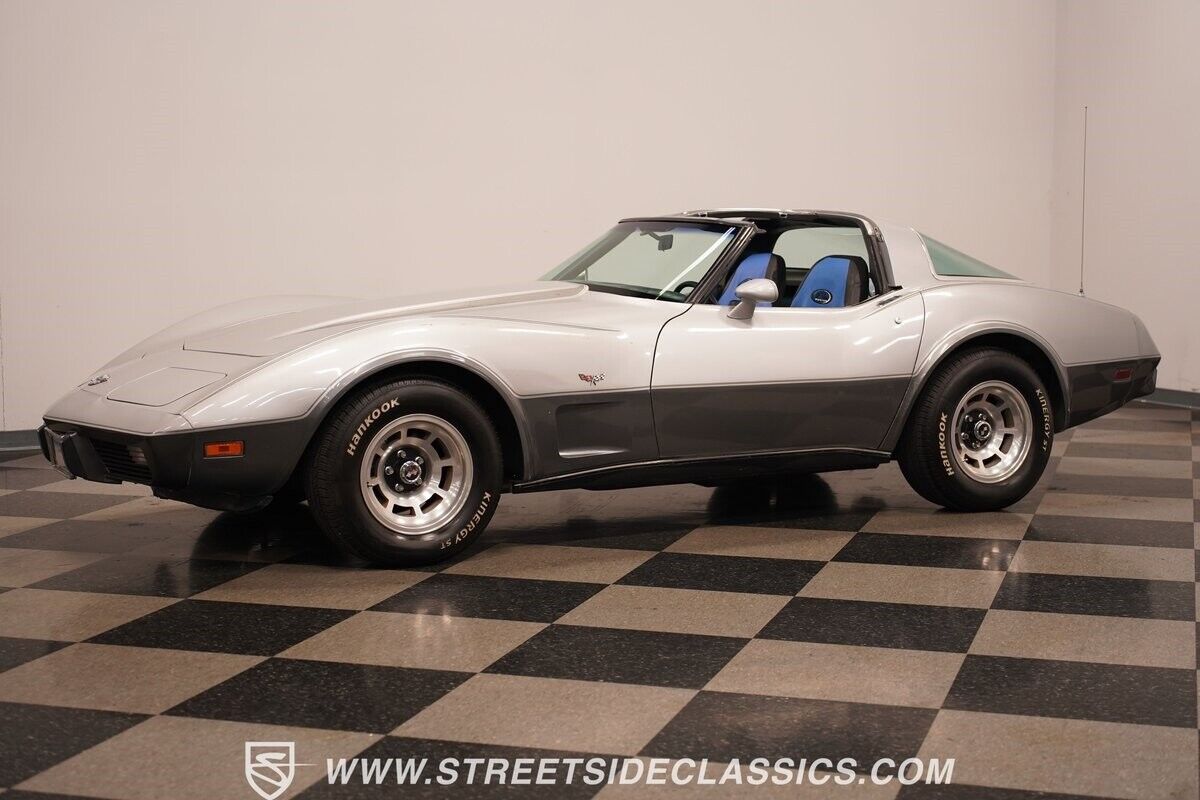 Chevrolet-Corvette-Coupe-1978-8