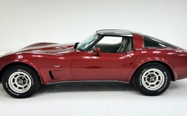 Chevrolet-Corvette-Coupe-1979-1