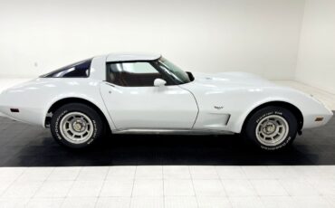 Chevrolet-Corvette-Coupe-1979-5