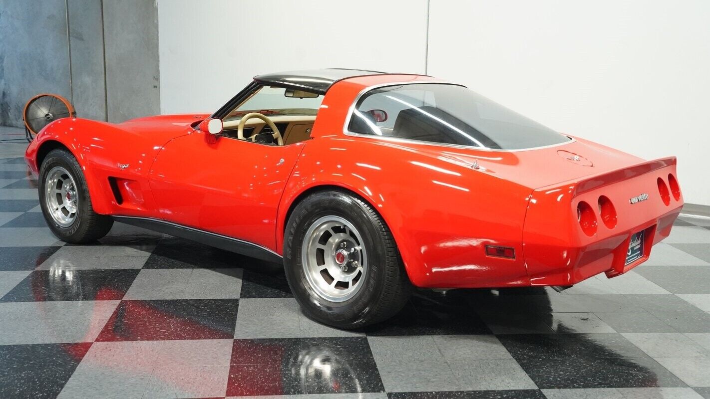 Chevrolet-Corvette-Coupe-1979-7