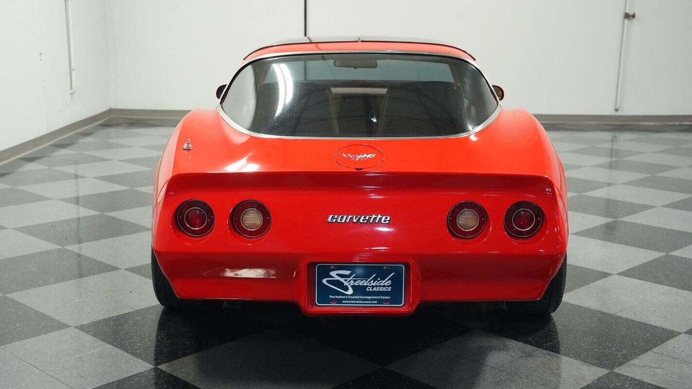 Chevrolet-Corvette-Coupe-1979-9