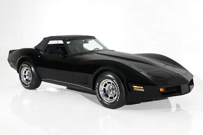 Chevrolet-Corvette-Coupe-1981-1