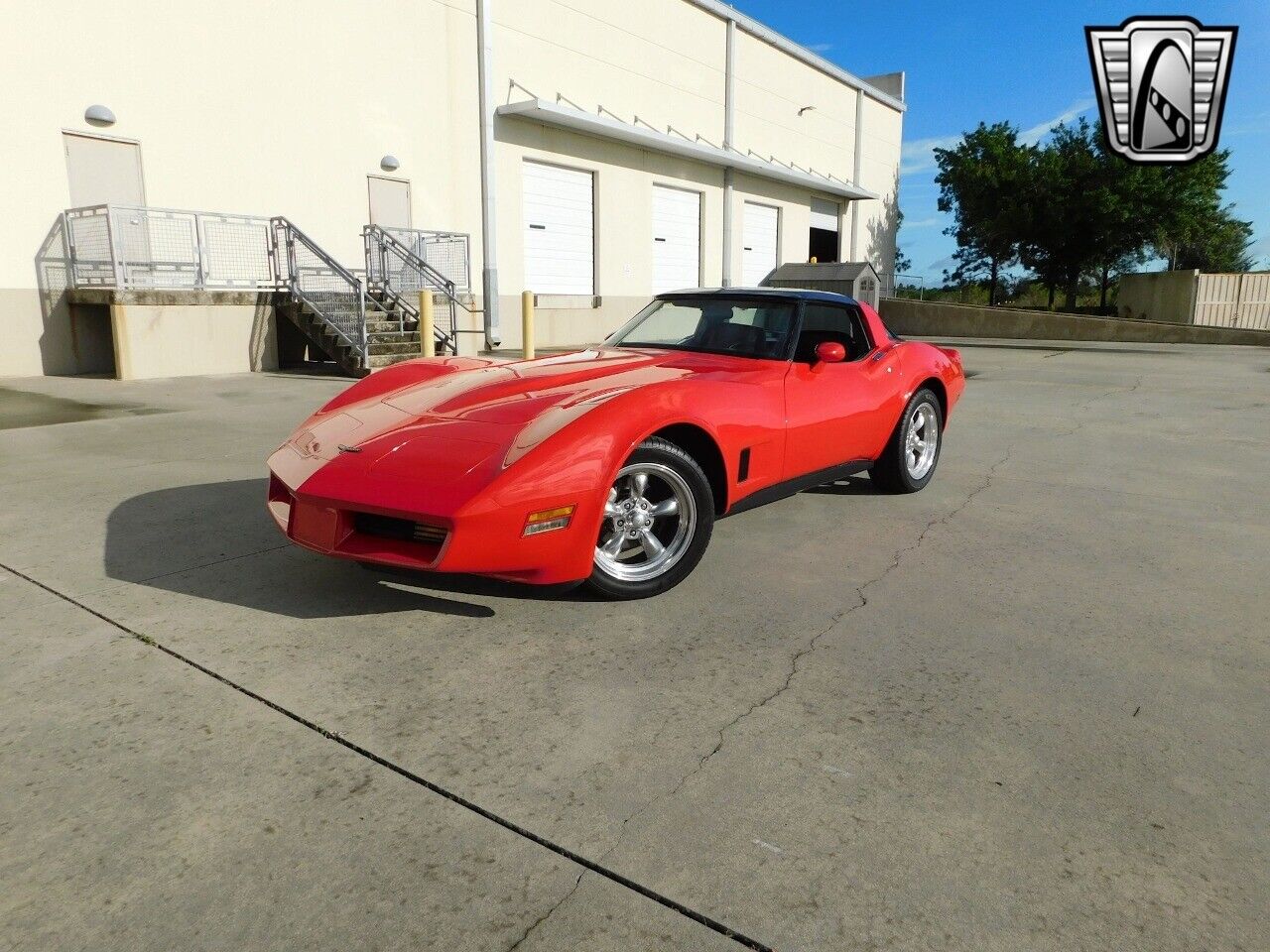 Chevrolet-Corvette-Coupe-1981-2