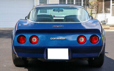 Chevrolet-Corvette-Coupe-1981-6